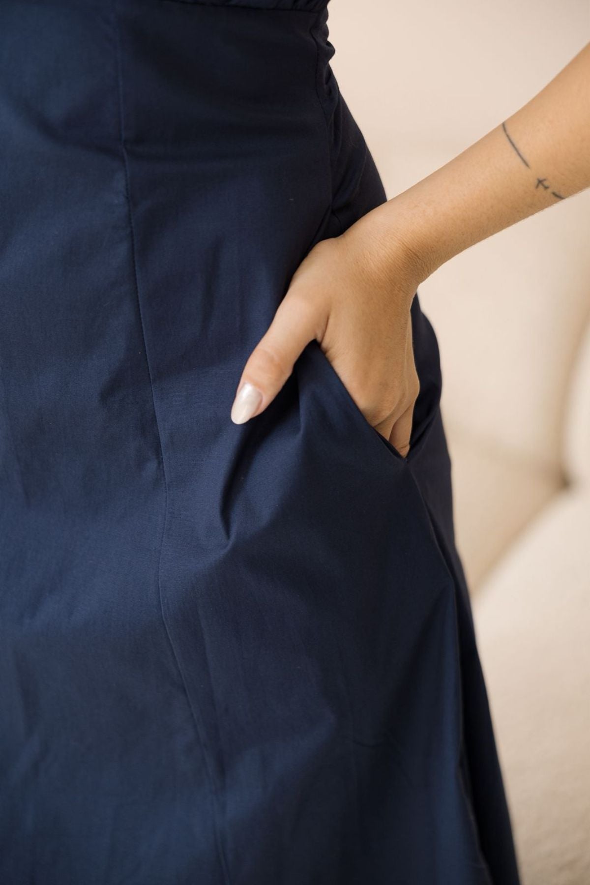 VESTIDO MIDI C/ALÇA FINA - TRICOLINE