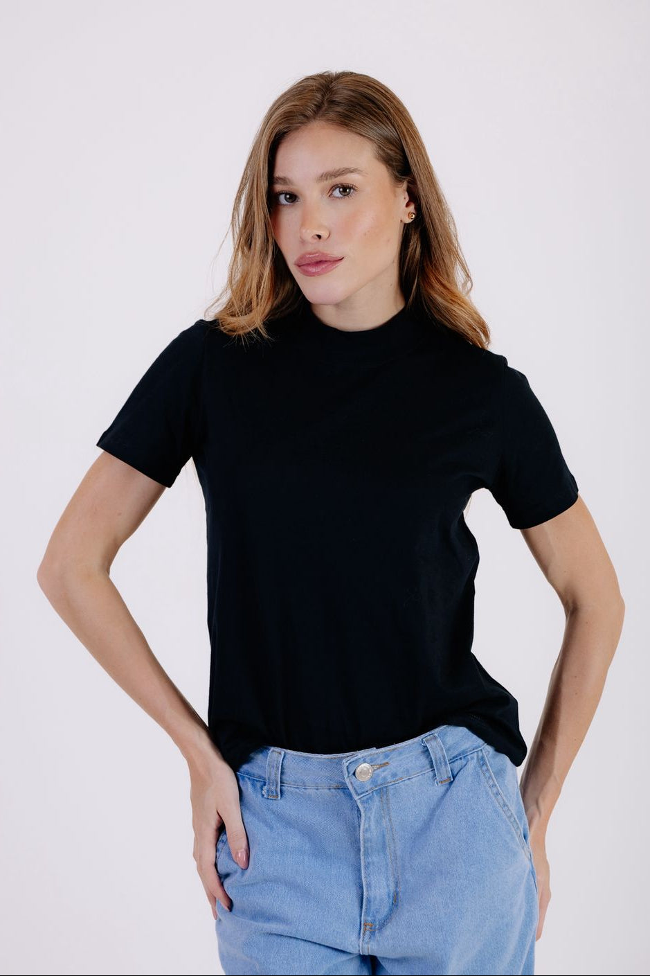 T-SHIRT EM ALGODÃO - CARLI