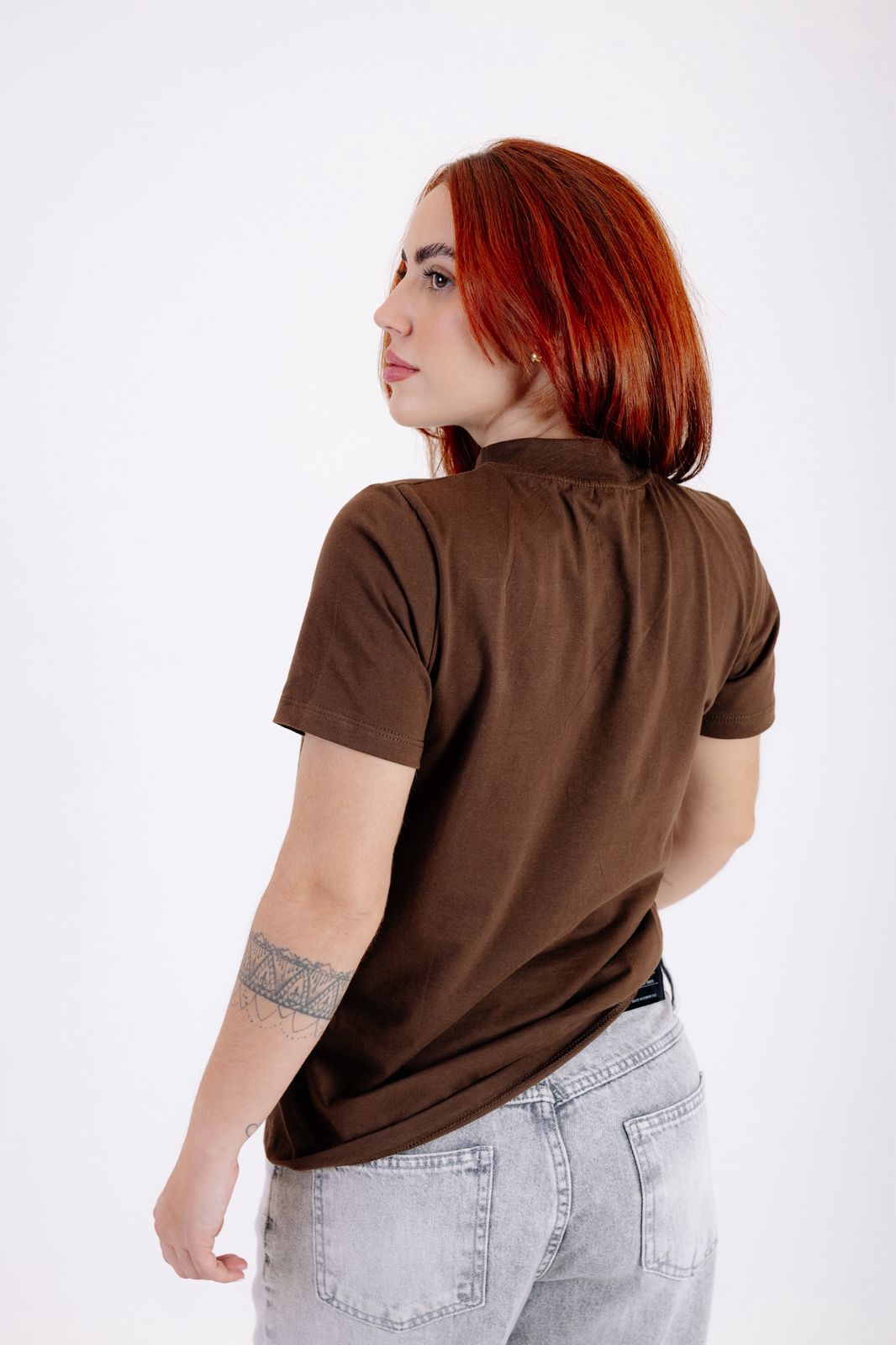 T-SHIRT EM ALGODÃO - CARLI