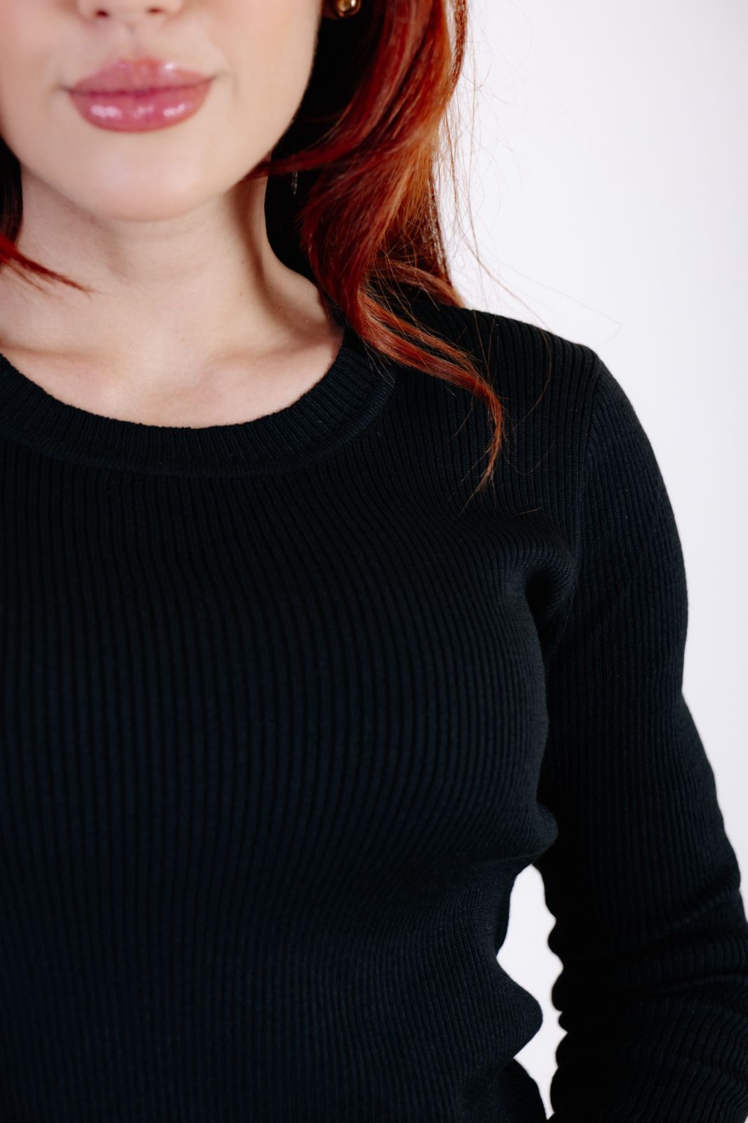 BLUSA MANGA LONGA COM GOLA CARECA