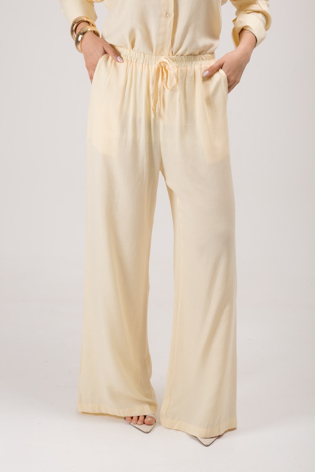 CONJUNTO DE CAMISA MANGA LONGA E CALÇA PANTALONA