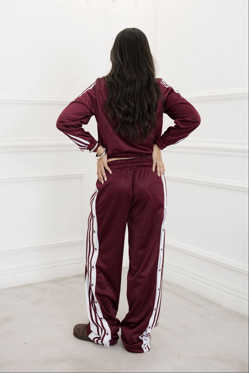 CONJUNTO DE JAQUETA CROPPED E CALÇA - FRIDA