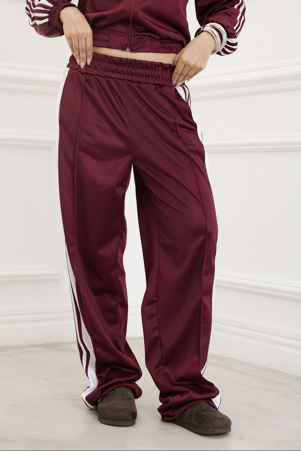 CONJUNTO DE JAQUETA CROPPED E CALÇA - FRIDA