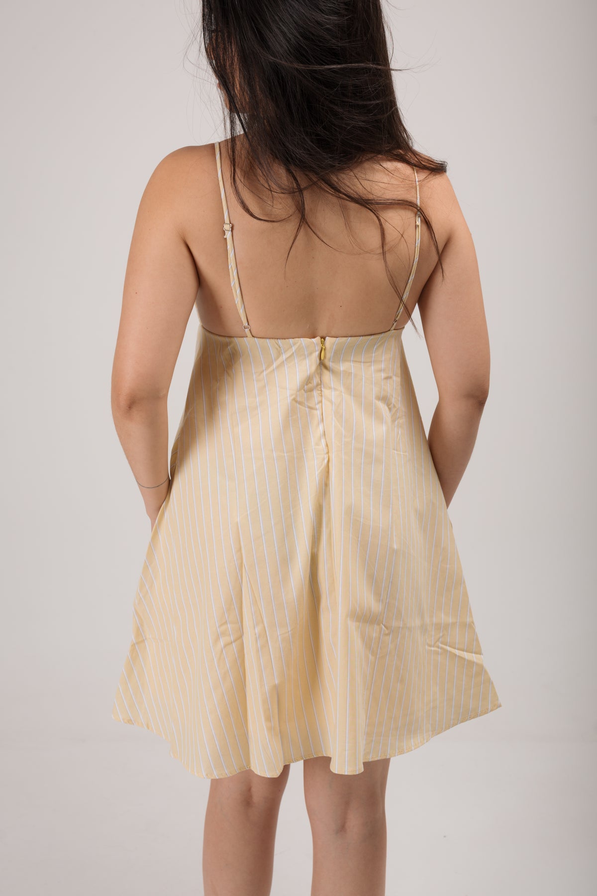 VESTIDO CURTO LISTRADO - AGHATA