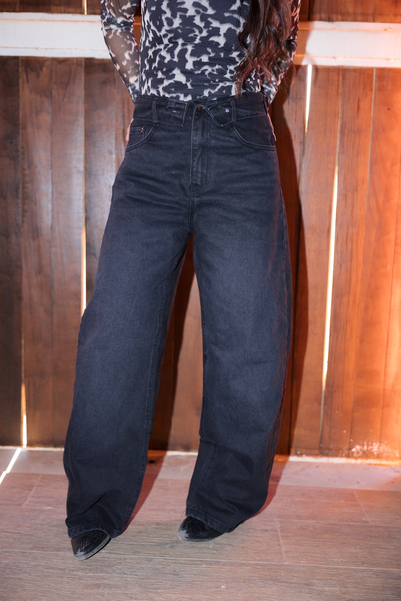 CALÇA JEANS BAGGY OVER CÓS INVERTIDO