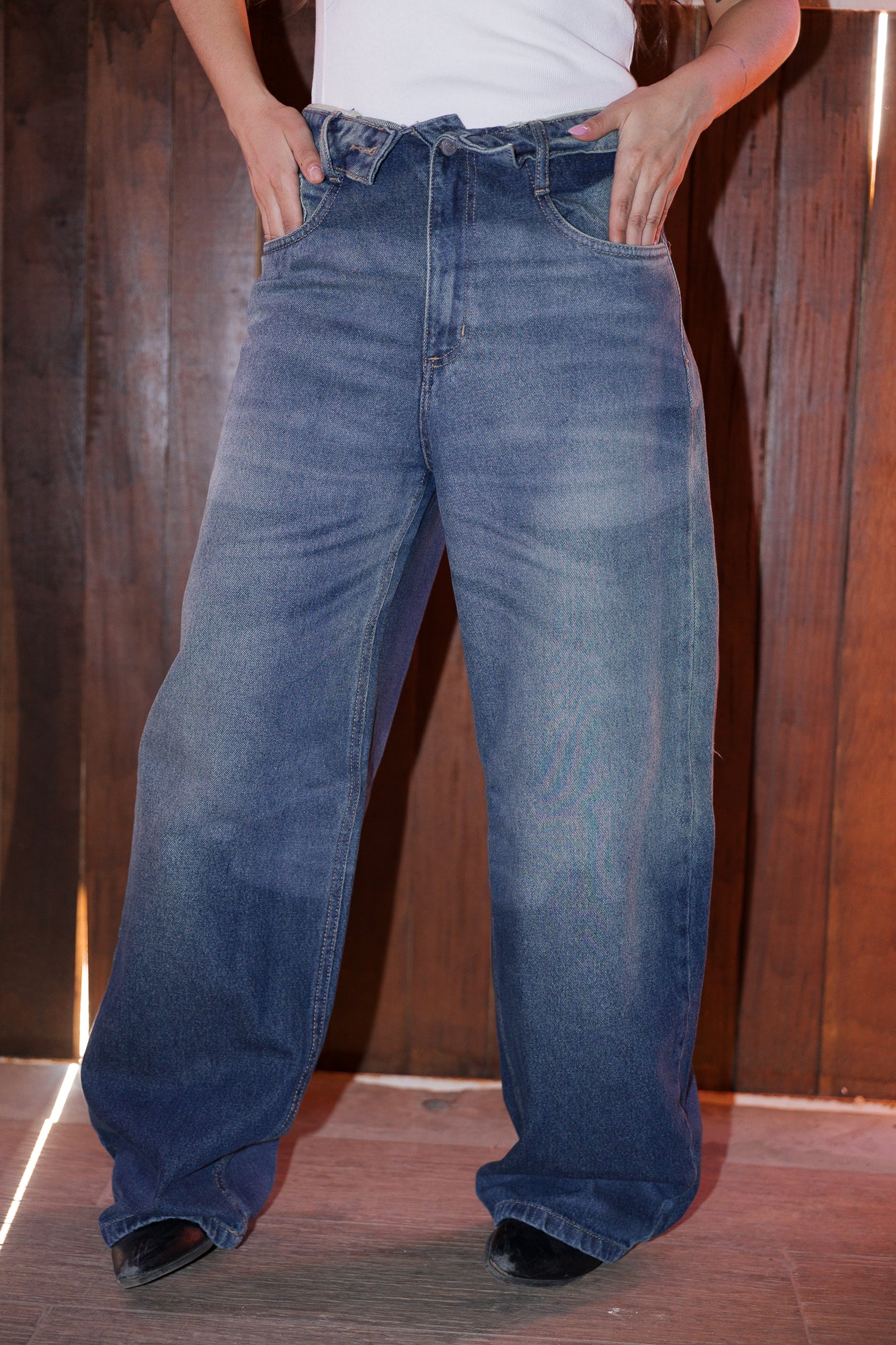 CALÇA JEANS BAGGY OVER CÓS INVERTIDO