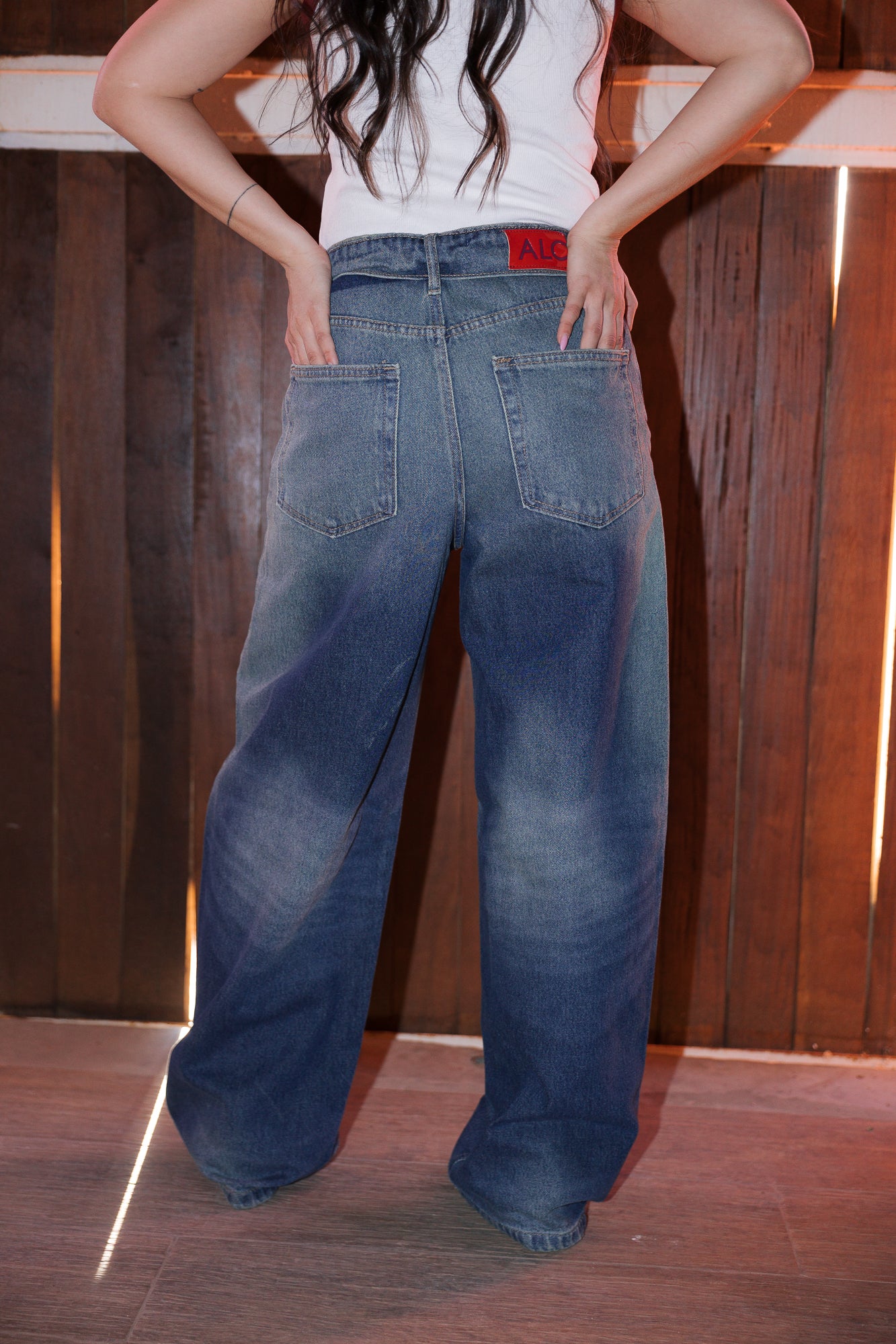 CALÇA JEANS BAGGY OVER CÓS INVERTIDO